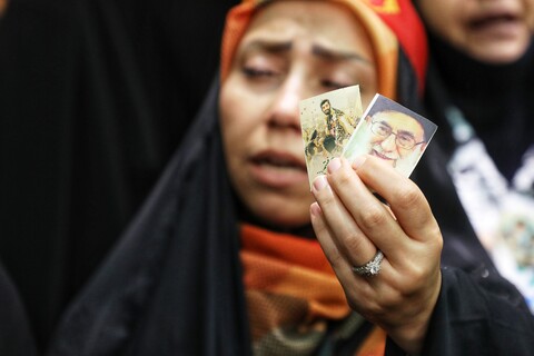 تصاویر/ اجتماع بزرگ فدائیان ولایت با حضور طلاب، روحانیون و مردم انقلابی قم در پاسخ به جسارت وقیحانه‌ی دشمنان به ساحت ولایت فقیه