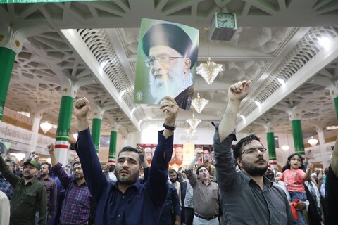 تصاویر/ اجتماع بزرگ فدائیان ولایت با حضور طلاب، روحانیون و مردم انقلابی قم در پاسخ به جسارت وقیحانه‌ی دشمنان به ساحت ولایت فقیه