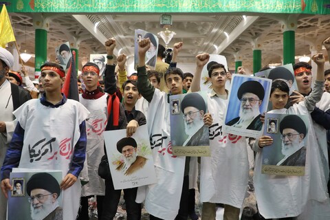 تصاویر/ اجتماع بزرگ فدائیان ولایت با حضور طلاب، روحانیون و مردم انقلابی قم در پاسخ به جسارت وقیحانه‌ی دشمنان به ساحت ولایت فقیه