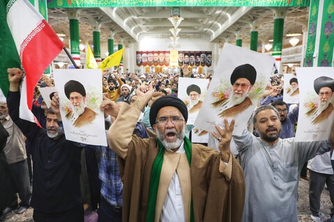 تصاویر/ اجتماع بزرگ فدائیان ولایت با حضور طلاب، روحانیون و مردم انقلابی قم در پاسخ به جسارت وقیحانه‌ی دشمنان به ساحت ولایت فقیه