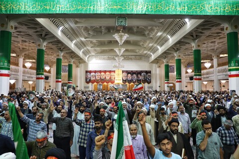 تصاویر/ اجتماع بزرگ فدائیان ولایت با حضور طلاب، روحانیون و مردم انقلابی قم در پاسخ به جسارت وقیحانه‌ی دشمنان به ساحت ولایت فقیه