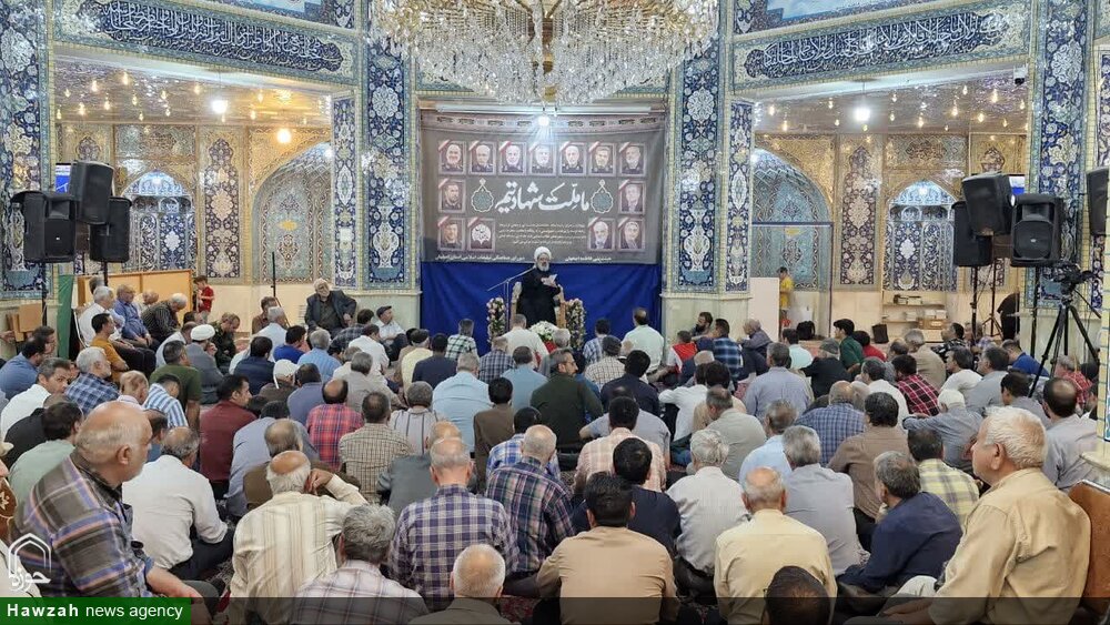 هنگام حمله دشمن، مردم باید ریشه‌های عمل خود را با جهاد نشان دهند