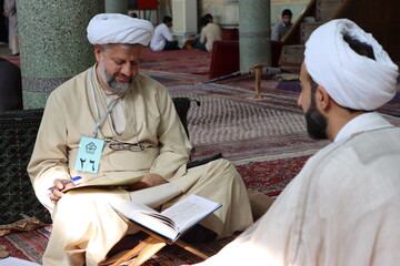 تصاویر / آزمون سالانه حفظ قرآن، نهج البلاغه و صحیفه سجادیه طلاب حوزه علمیه قم