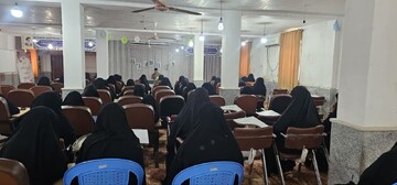 نشست بصیرتی در مدرسه علمیه حضرت خدیجه(س) بندرماهشهر + تصاویر