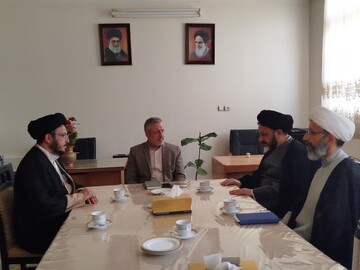 برگزاری نشست همفکری رییس مجمع نمایندگان طلاب و مسئول دفتر نمایندگی وزارت امور خارجه