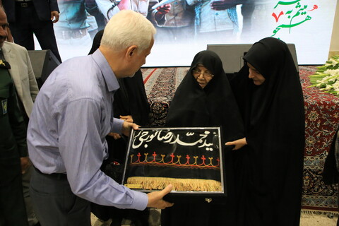 تصاویر / اولین یادواره شهدای مداح استان اصفهان