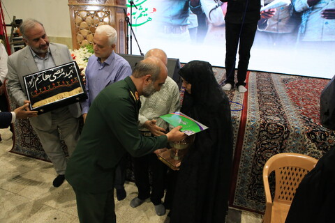 تصاویر / اولین یادواره شهدای مداح استان اصفهان