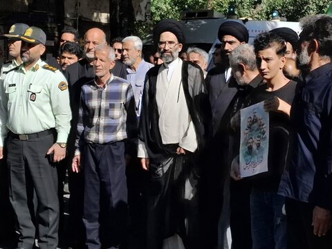 تصاویر/مراسم تشییع خودرویی شهدای مبارزه با اسرائیل در کاشان