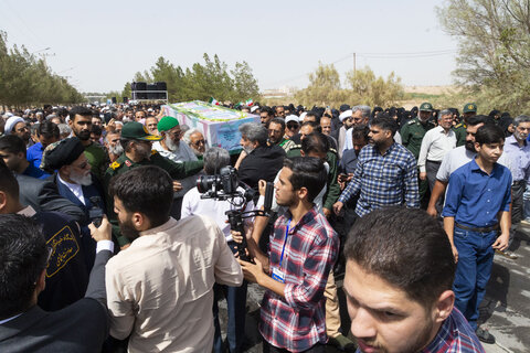 مراسم تشییع و نماز بر پیکر شهید هسته ای دکتر مطلبی زاده