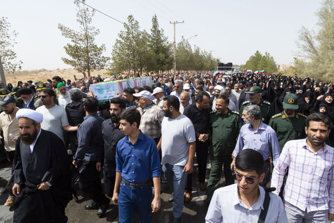 مراسم تشییع و نماز بر پیکر شهید هسته ای دکتر مطلبی زاده