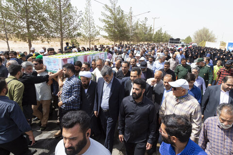 مراسم تشییع و نماز بر پیکر شهید هسته ای دکتر مطلبی زاده