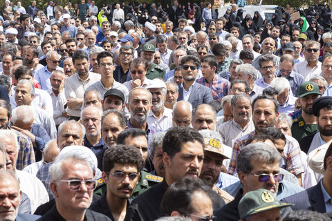 مراسم تشییع و نماز بر پیکر شهید هسته ای دکتر مطلبی زاده