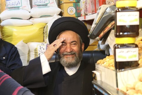 تصاویر/ حضور امام جمعه اردبیل در بازار