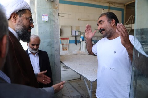 تصاویر / حضور امام جمعه همدان در بازار