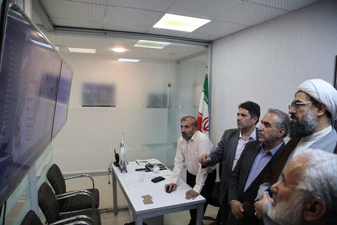 تصاویر / حضور امام جمعه همدان در بازار