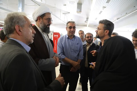 تصاویر / حضور امام جمعه همدان در بازار