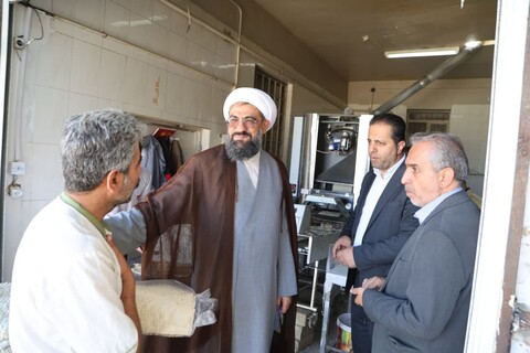 تصاویر / حضور امام جمعه همدان در بازار