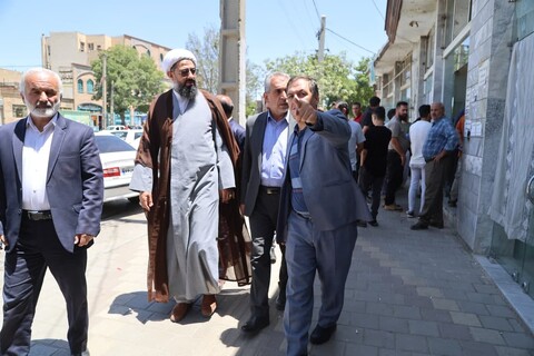 تصاویر / حضور امام جمعه همدان در بازار