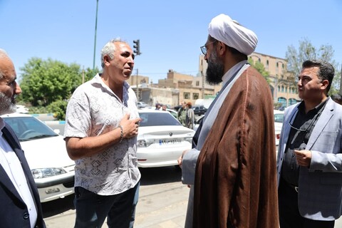 تصاویر / حضور امام جمعه همدان در بازار