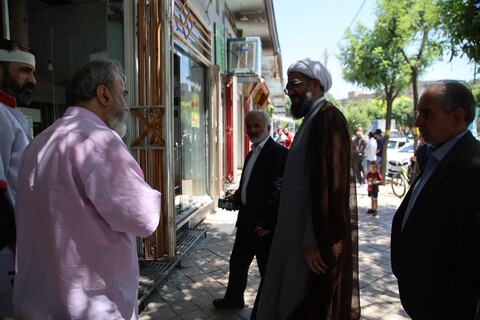 تصاویر / حضور امام جمعه همدان در بازار