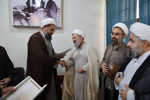 تصاویر / آغاز به کار قرارگاه جهاد تبیین شهید حاجی زاده در همدان