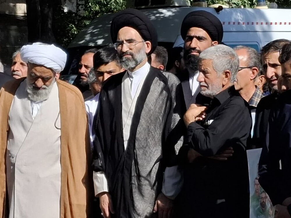 تصاویر/ مراسم تشییع شهدای مبارزه با اسرائیل در کاشان