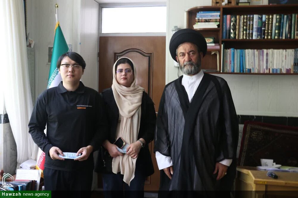 مسلمان شدن یک جوان چینی در اردبیل + تصاویر