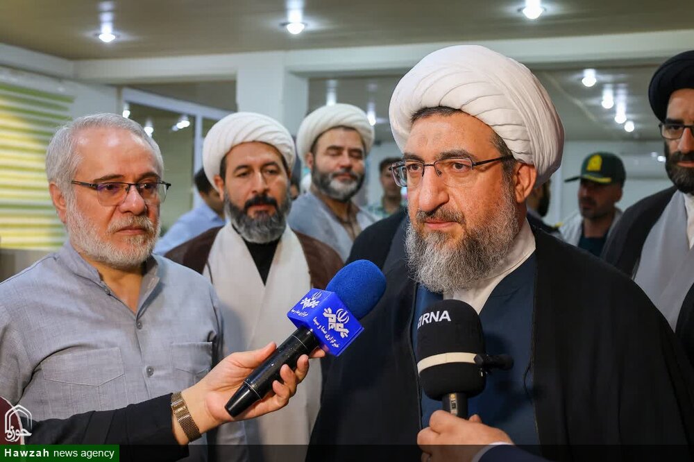 دشمن با شایعات سعی در تضعیف روحیه مردم دارد