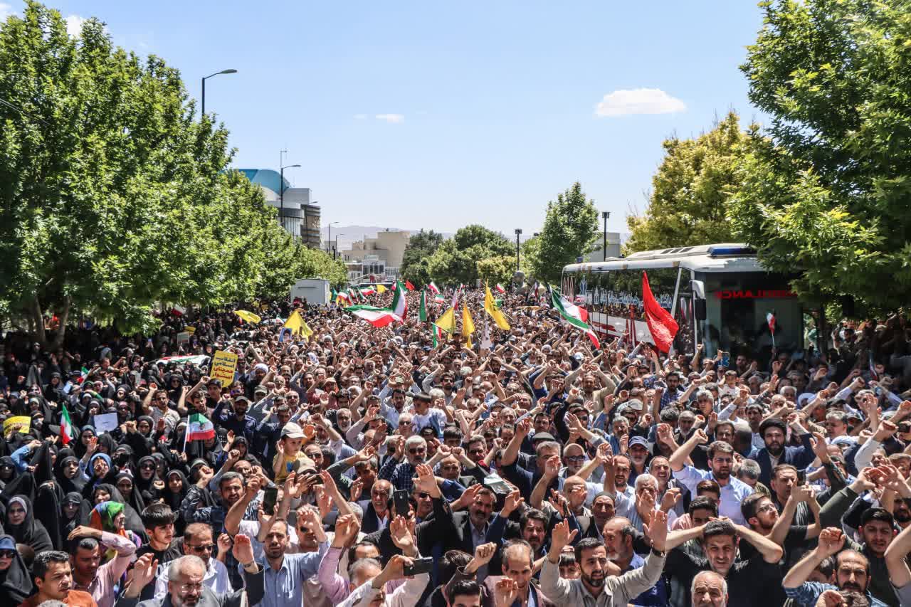 تصاویر/ راهپیمایی جمعه های نصر و خشم در زنجان