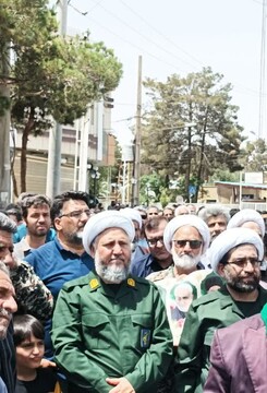 تصاویر/حضورامام جمعه و طلاب آران و بیدگل در راهپیمایی محکومیت جنایات رژیم صهیونیستی