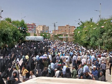 تصاویر/ حضور طلاب موسسه آموزش عالی ریحانه الرسول (س)ساوه در راهپیمایی جمعه های خشم