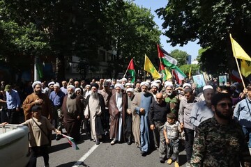 تصاویر/ حضور حوزویان شرق مازندران در راهپیمایی جمعه های خشم و نصر و مراسم تشییع شهدا