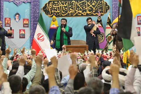 تصاویر/ وداع باشکوه مردم قم با پیکر ۶ شهید استان قم در حملات رژیم صهیونیستی