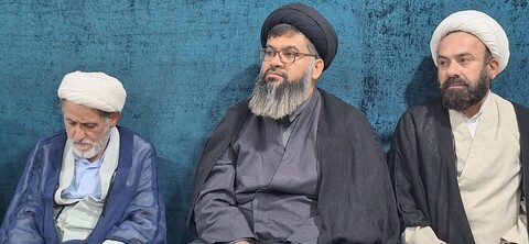 تصاویر| مراسم گرامیداشت سرداران شهید و تحلیل و بررسی پیرامون وضعیت جنگی در حوزه علمیه