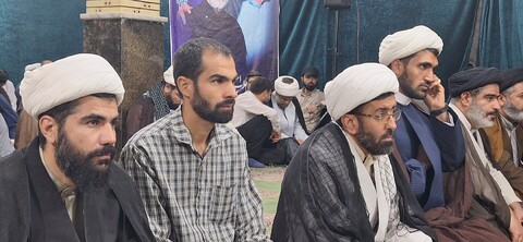 تصاویر| مراسم گرامیداشت سرداران شهید و تحلیل و بررسی پیرامون وضعیت جنگی در حوزه علمیه