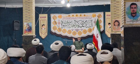 تصاویر| مراسم گرامیداشت سرداران شهید و تحلیل و بررسی پیرامون وضعیت جنگی در حوزه علمیه