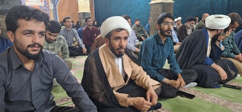 تصاویر| مراسم گرامیداشت سرداران شهید و تحلیل و بررسی پیرامون وضعیت جنگی در حوزه علمیه