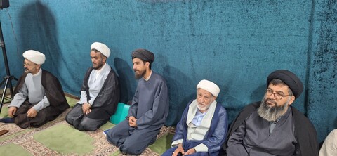 تصاویر| مراسم گرامیداشت سرداران شهید و تحلیل و بررسی پیرامون وضعیت جنگی در حوزه علمیه