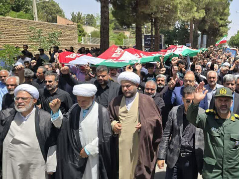 تشییع پیکر شهید مرتضی ابراهیمی بر دستان مردم شهید پرور خضری دشت بیاض