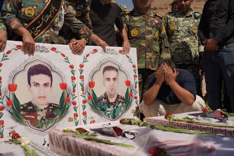 تصاویر تشییع ۳ تن از شهدای والامقام ارتش در لرستان