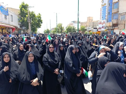 تصاویر راهپیمایی حماسی نمازگزاران کوهدشت در محکومیت تهاجم جنایتکارانه رژیم صهیونیستی به کشورمان