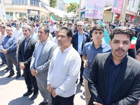 تصاویر راهپیمایی حماسی نمازگزاران کوهدشت در محکومیت تهاجم جنایتکارانه رژیم صهیونیستی به کشورمان