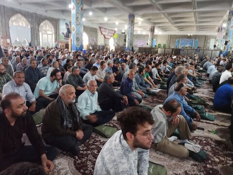 تصاویر/ نماز پرصلابت ودشمن شکن جمعه کاشان