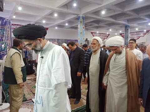 تصاویر/ نماز پرصلابت ودشمن شکن جمعه کاشان