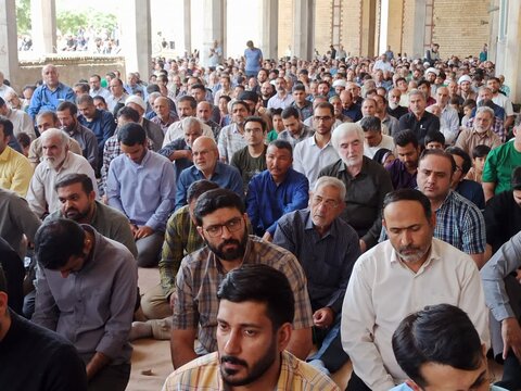 تصاویر/ نماز پرصلابت ودشمن شکن جمعه کاشان