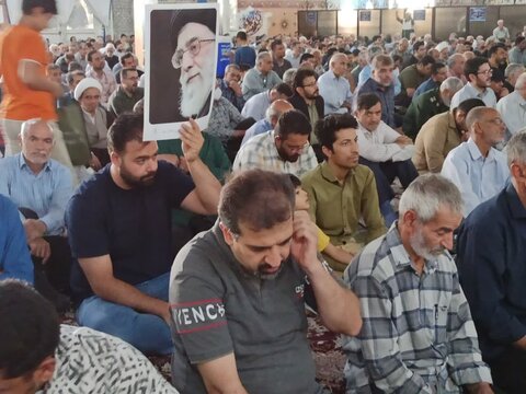 تصاویر/ نماز پرصلابت ودشمن شکن جمعه کاشان