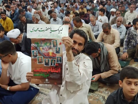 تصاویر/ نماز پرصلابت ودشمن شکن جمعه کاشان