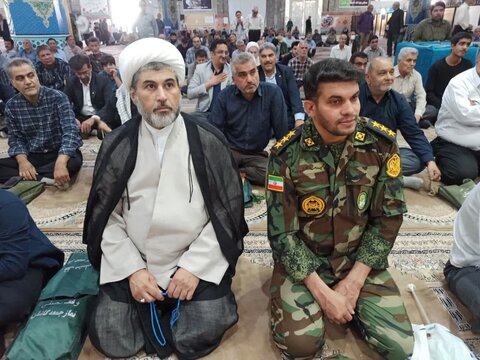 تصاویر/ نماز پرصلابت ودشمن شکن جمعه کاشان