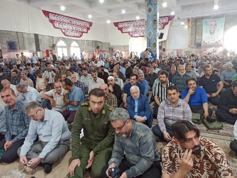 تصاویر/ نماز پرصلابت ودشمن شکن جمعه کاشان