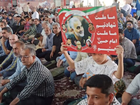 تصاویر/ نماز پرصلابت ودشمن شکن جمعه کاشان